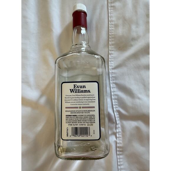 Evan Williams Empty Whiskey Bottle Crafts DIY Bourbon American Flag Patriotic - Picture 4 of 5